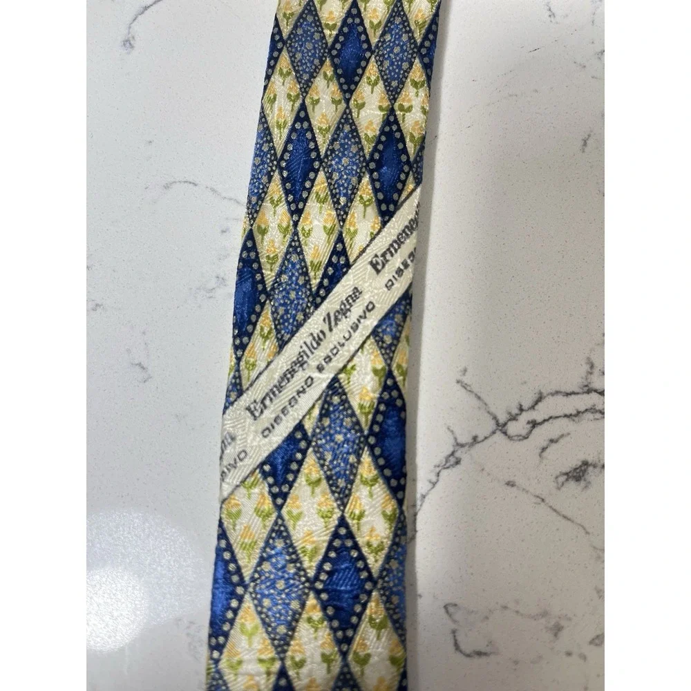 Ermenegildo Zegna Tie Blue Yellow Geometric Diamond 100% Silk Italy 57x4 Classic